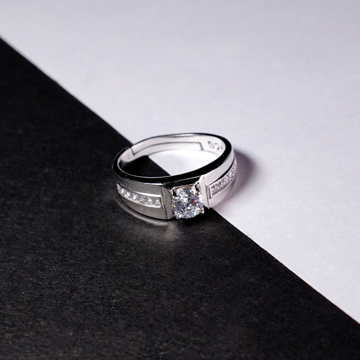 Classic Solitaire silver ring