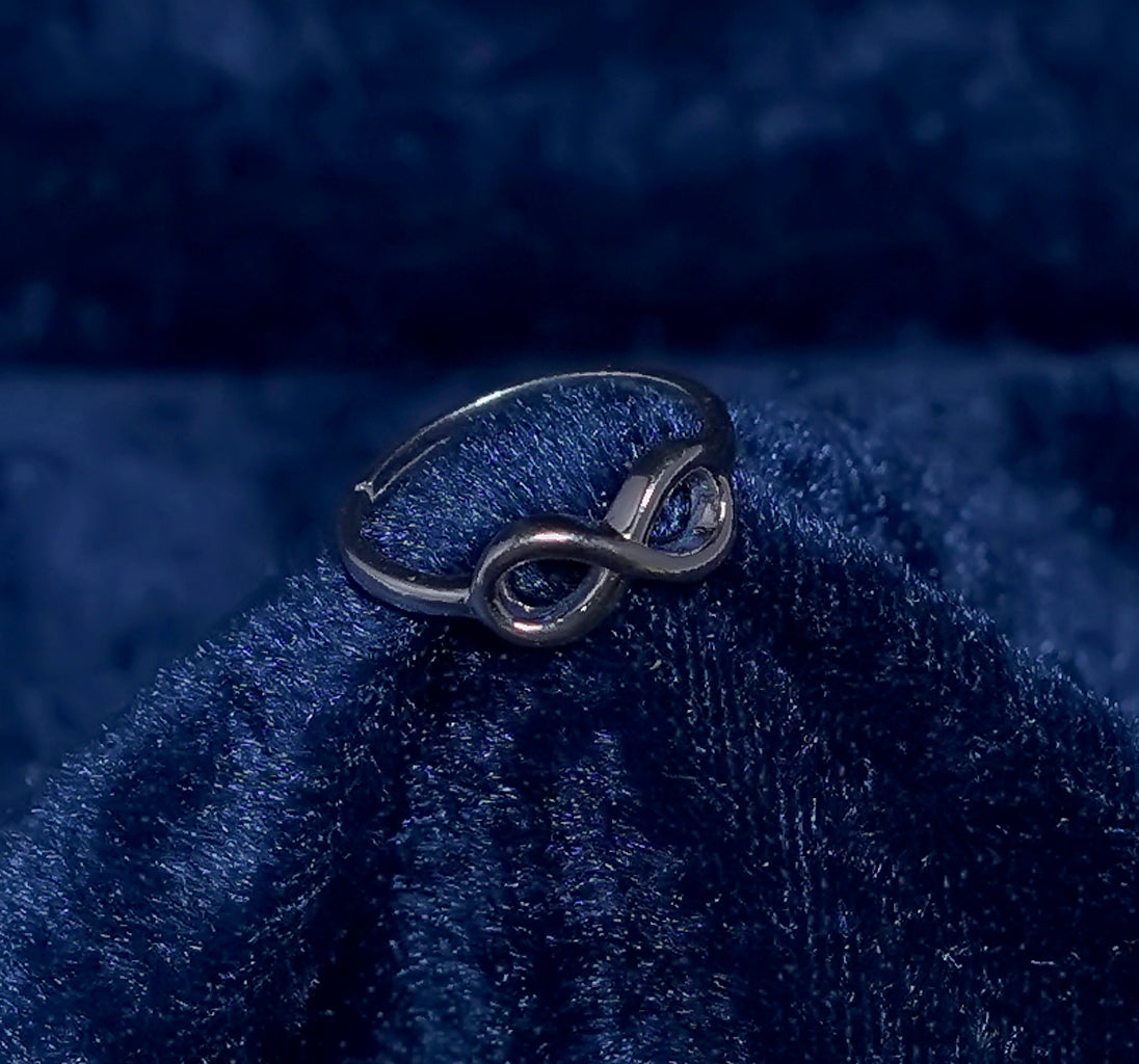 PURE INFINITY SILVER RING