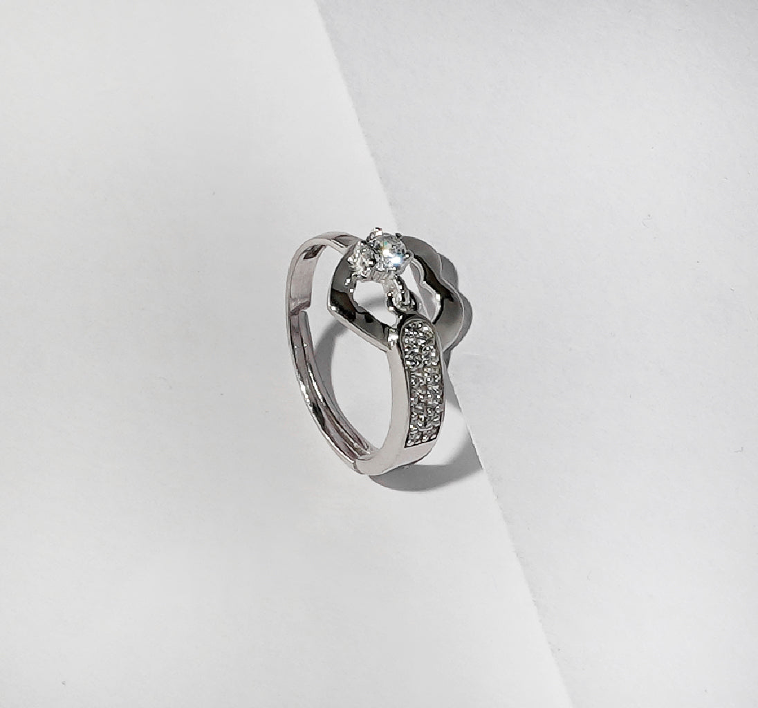 BOLD HEARTED SILVER RING