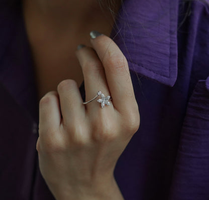 FRONT OPENING FLOWER SILVER RING