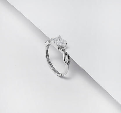 CROSSING SOLITAIRE SILVER RING
