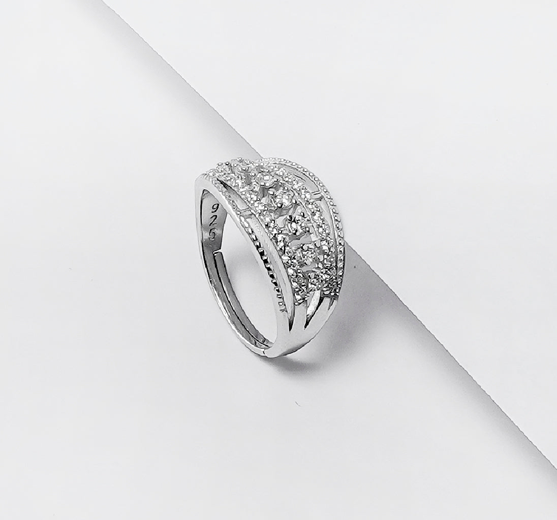 DAZZLING BOLD SILVER RING