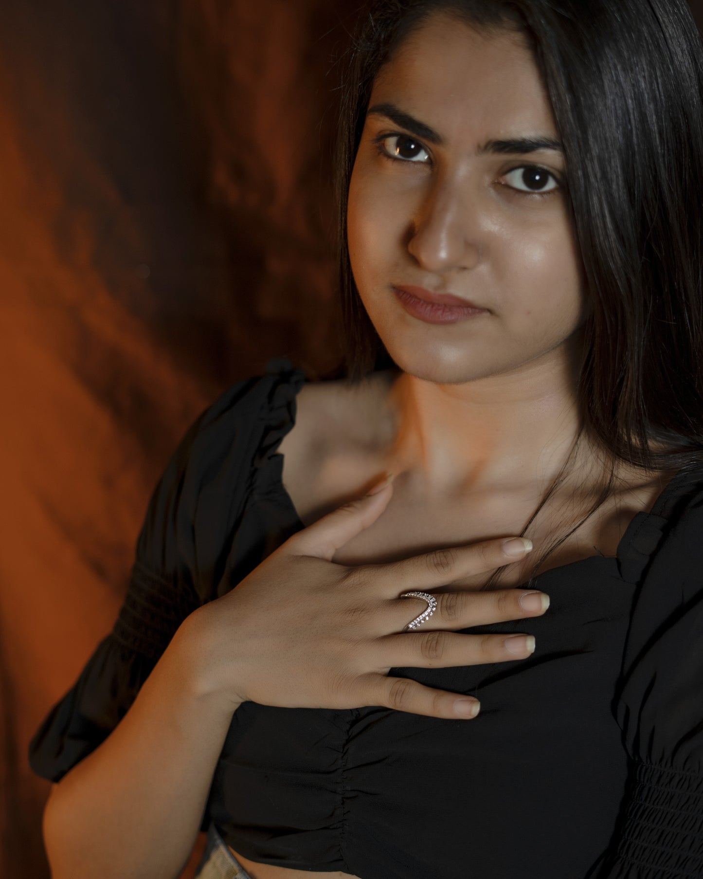 DOUBLE LAYERED V SHAPE SILVER RING