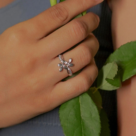 Dancing Leaves Silver Ring