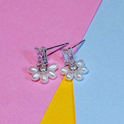 HANGING MOTI'S SILVER EARRINGS