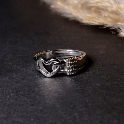 HEART LOCK SILVER RING