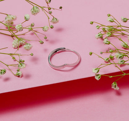 MINIMALIST V SHAPE SILVER RING