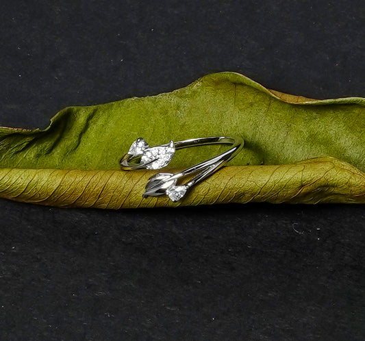 OPEN LEAF SILVER RING