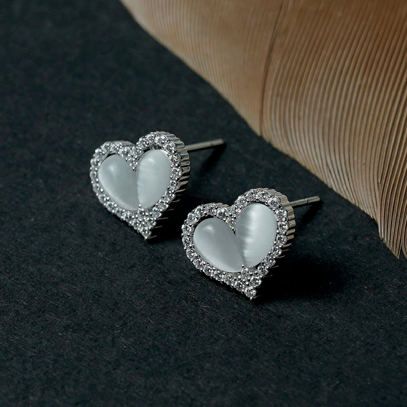 THE HEART SILVER EARRINGS