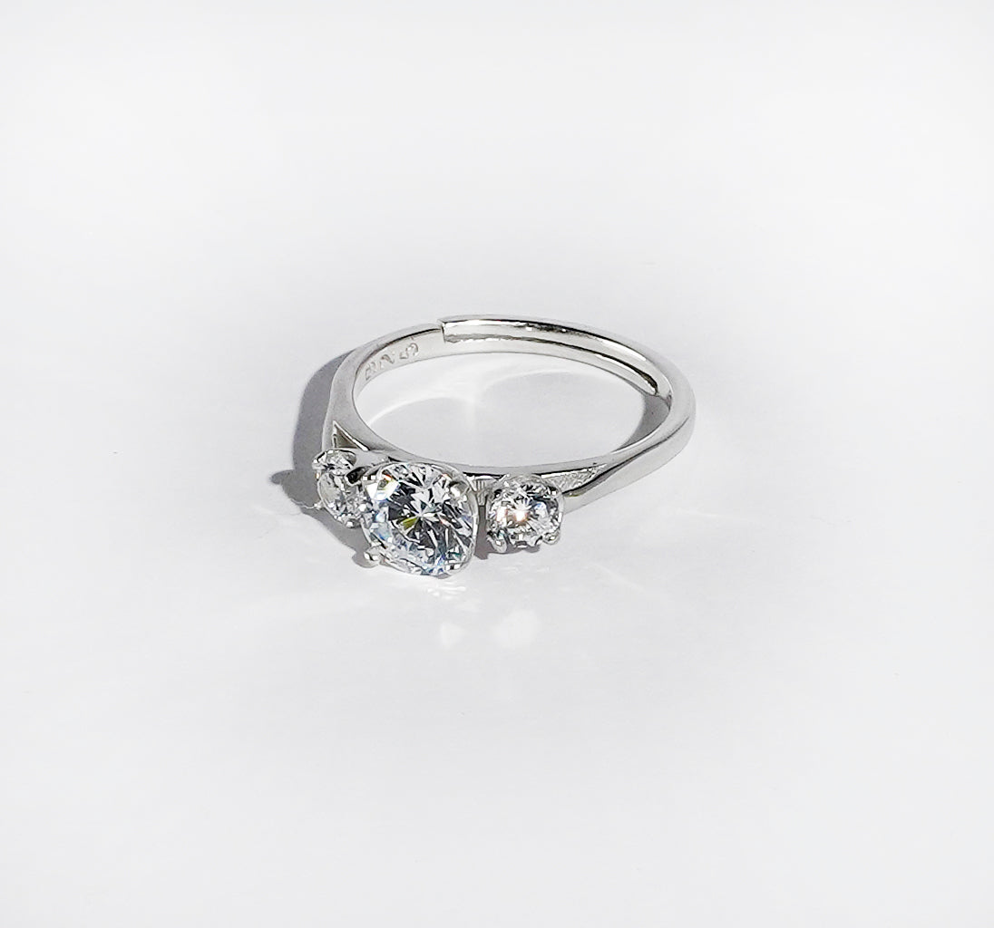 TRIPLE SOLITAIRE SILVER RING