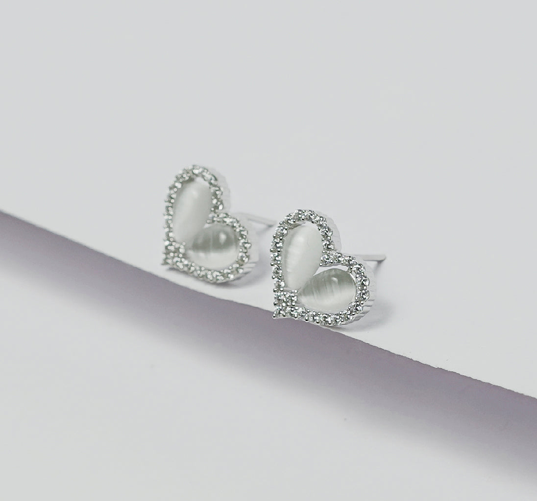 THE HEART SILVER EARRINGS