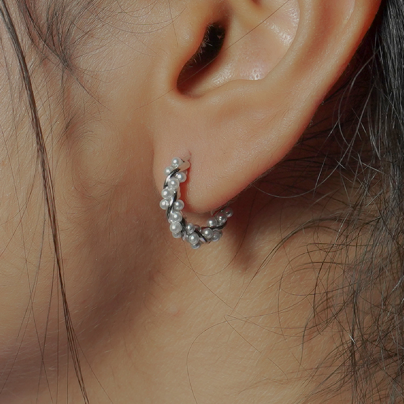 MICRO PEARL BALI SILVER EARRING